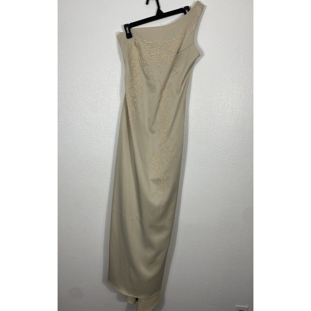 Eureka One Shoulder Beige Embroidered Gown Medium Size M - Picture 2 of 16